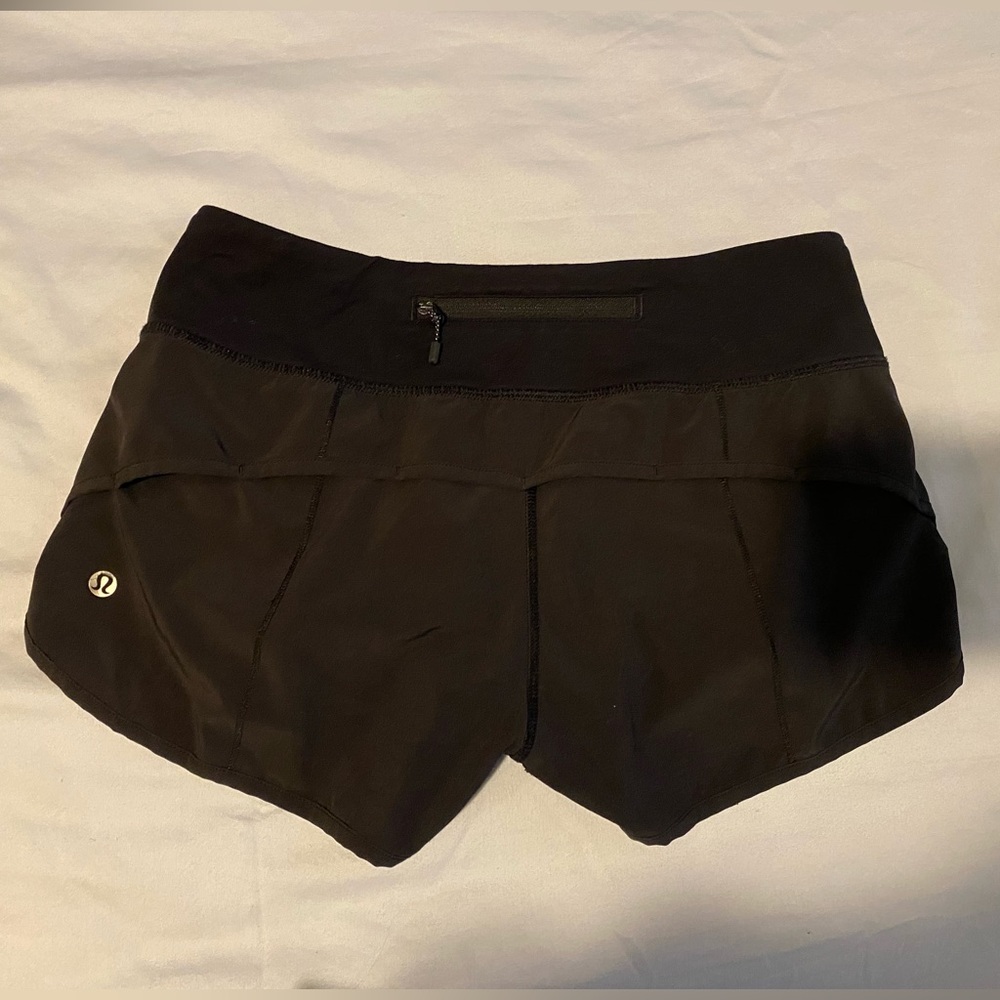 Lululemon 4” bootyshorts ;)